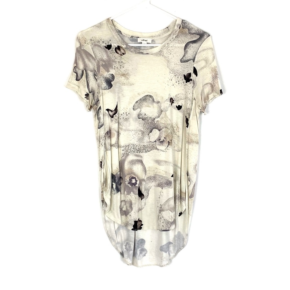 Aritzia Short Sleeve Tee - Cream and Black